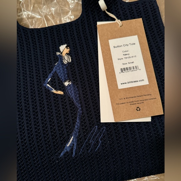 Bill Blass Sutton City Small Tote - Crochet, navy blue, brand new with tags - Picture 2 of 8